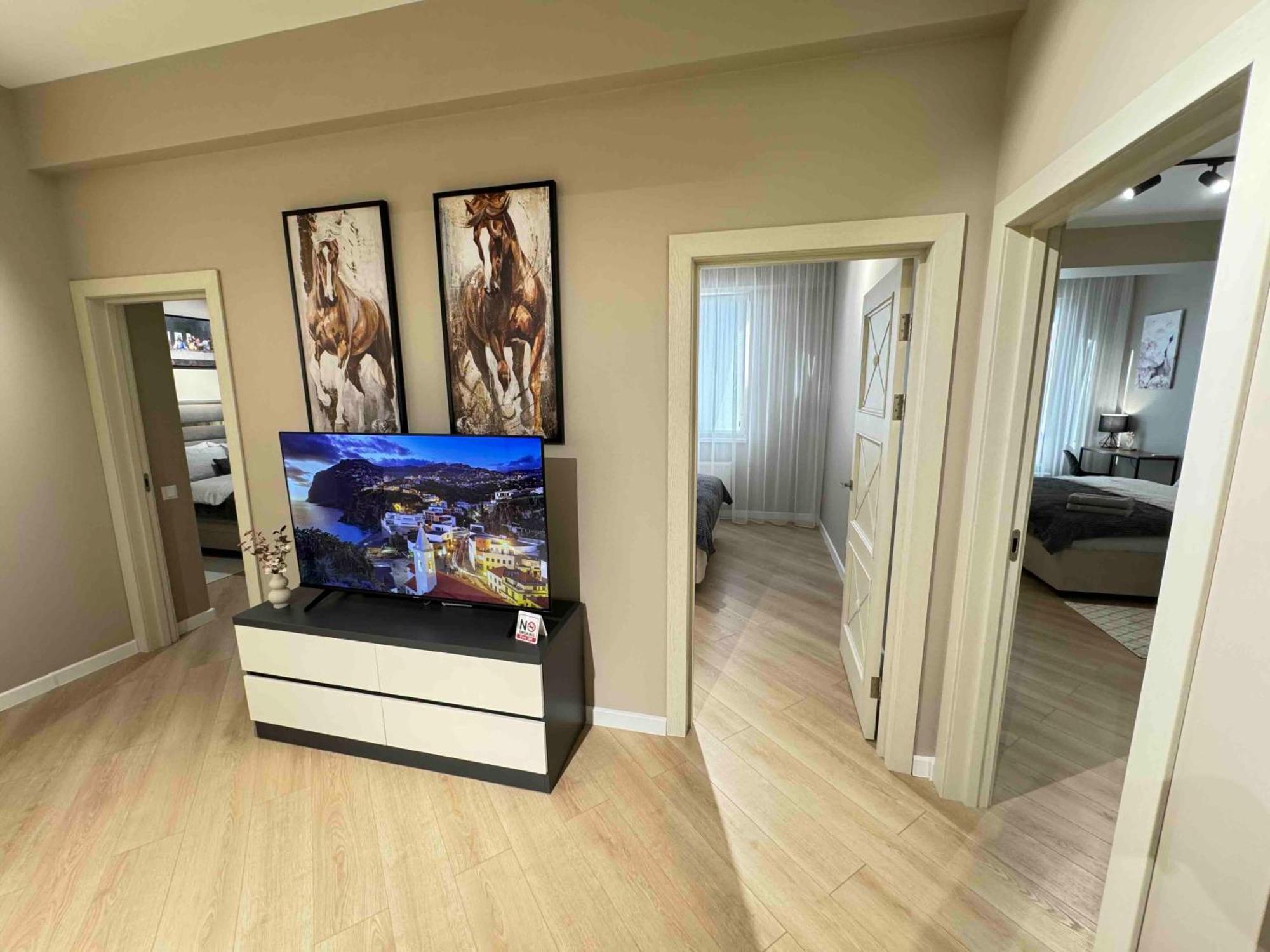 Rentnow Modern Business Apartment With 3 Bedrooms In Centre Кишинев Екстериор снимка